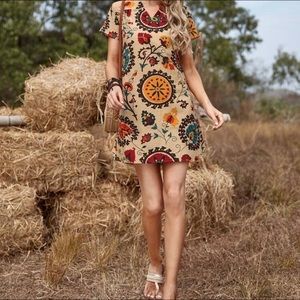 Notched Neck Floral Print Tunic Dress